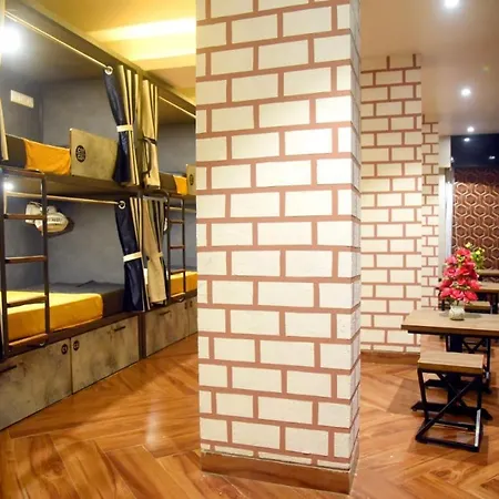 Charyana Hotel Ac Dormitory-2